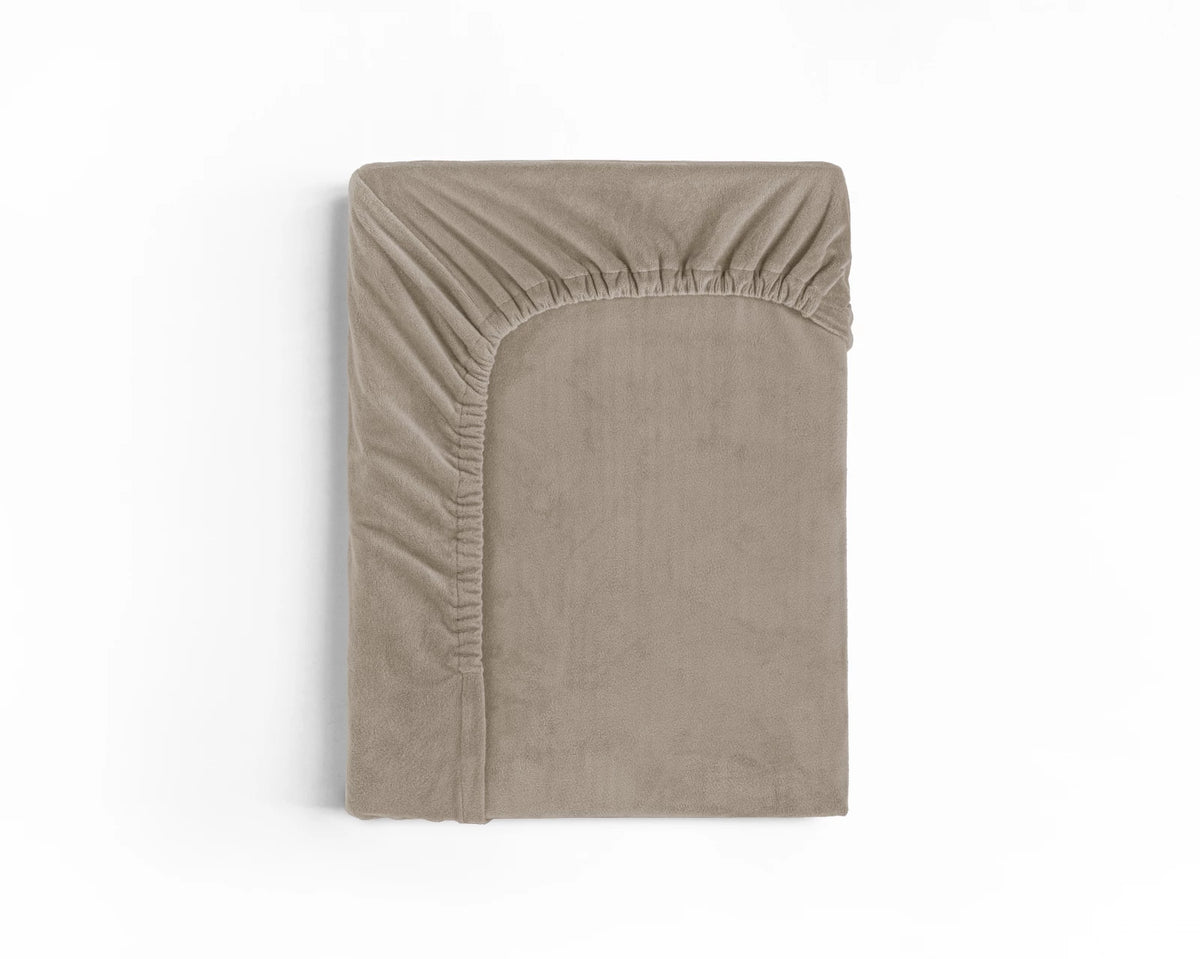 Sammetslakan Taupe/Grå