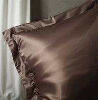 Glossy - Bruin